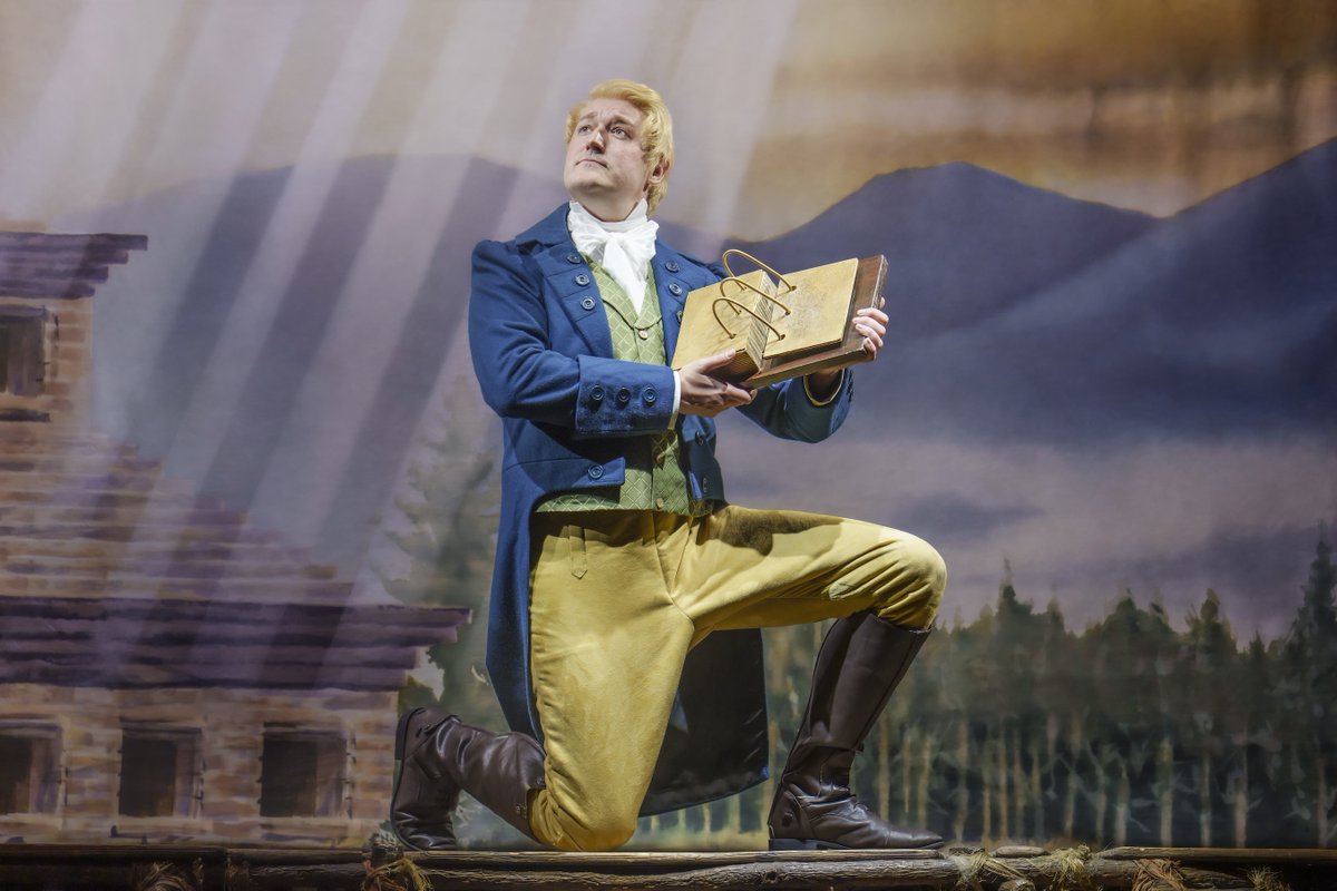 This hip new prophet had a little ✨ Donny Osmond ✨ flair!