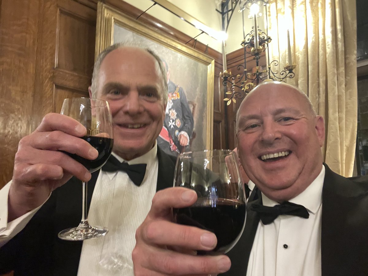 Great dinner last night ⁦<a href="/FruitLivery/">Fruiterers Livery</a>⁩ in the ⁦<a href="/cityoflondon/">City of London</a>⁩ ⁦<a href="/CityandLivery/">City and Livery</a>⁩
