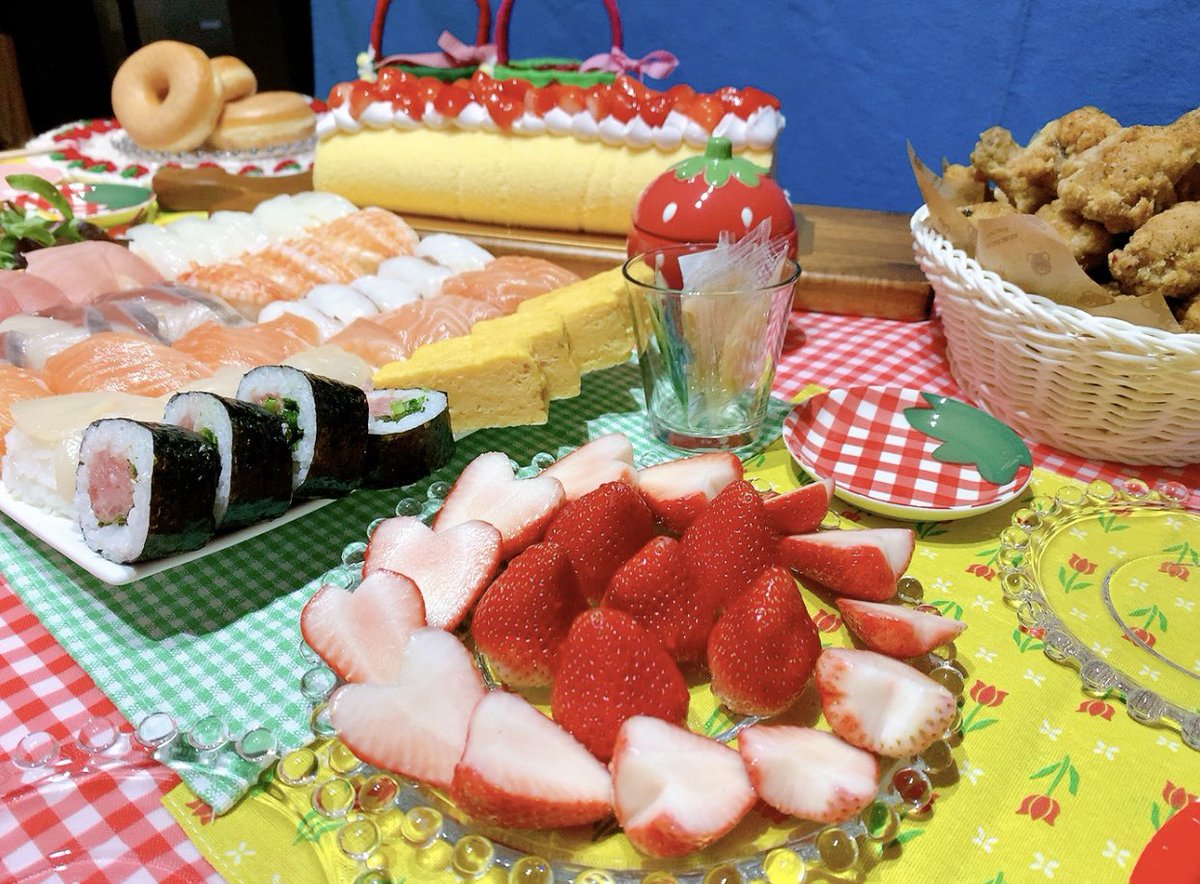 neiro200707222's tweet image. 娘の27歳の誕生日🎂🎉
いくつになってもお祝いしてもらえるのは嬉しいって喜んでくれました☺️🎈

〇〇ちゃんお誕生日おめでとう💕
27歳もステキな1年にして下さいね😌✨

#娘　#誕生日　#happybirthday   #お祝い