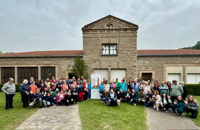 AmicsColonies's tweet photo. Celebració 1 de Maig Dia de les #ColòniesIndustrialsAltLlobregat per conèxier indrets naturals i patrimonials del #Guixaró i #ViladomiuNou
Gràcies a tots els participants i els veïns i ajuntaments de #Casserres #Gironella #Puig_reig i els seus alcaldes 
https://t.co/19CnsrzGMU https://t.co/QUTL0jRIR9