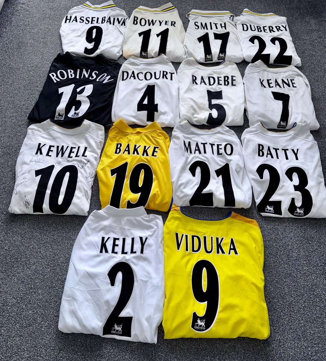 LUFCMatchworn's tweet photo. Absolutely love this era of #lufc 

#lufcmatchworn #matchworn #matchwornshirts #leeds #leedsunited https://t.co/zi8dVkbME8