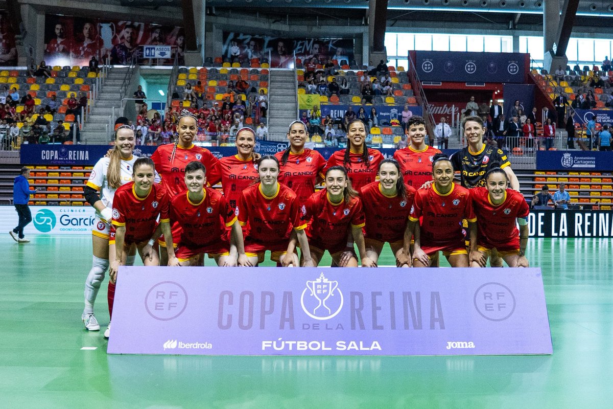 Comité Guipuzcoano de Árbitros de Fútbol Sala (@cogafs) on Twitter photo 🏆 Copa de La Reina | Cuartos de Final
👥 Marta Garvalena / Lucía Guillén
👥 Noelia Gutiérrez / Paula Álvarez
👤 Ana Hurtado
<a href="/Teldeportivo/">Teldeportivo</a> 🆚 <a href="/Castrofutsalfem/">FSF Castro Bloques Cando</a>
📸 <a href="/FutSalRFEF/">Futsal RFEF</a>
#futsal #aretofutbola #futsalreferee #referee #arbitro #arbitra #ctafs #rfef #Cartagena #cogafs 🏆 Copa de La Reina | Cuartos de Final
👥 Marta Garvalena / Lucía Guillén
👥 Noelia Gutiérrez / Paula Álvarez
👤 Ana Hurtado
<a href="/Teldeportivo/">Teldeportivo</a> 🆚 <a href="/Castrofutsalfem/">FSF Castro Bloques Cando</a>
📸 <a href="/FutSalRFEF/">Futsal RFEF</a>
#futsal #aretofutbola #futsalreferee #referee #arbitro #arbitra #ctafs #rfef #Cartagena #cogafs