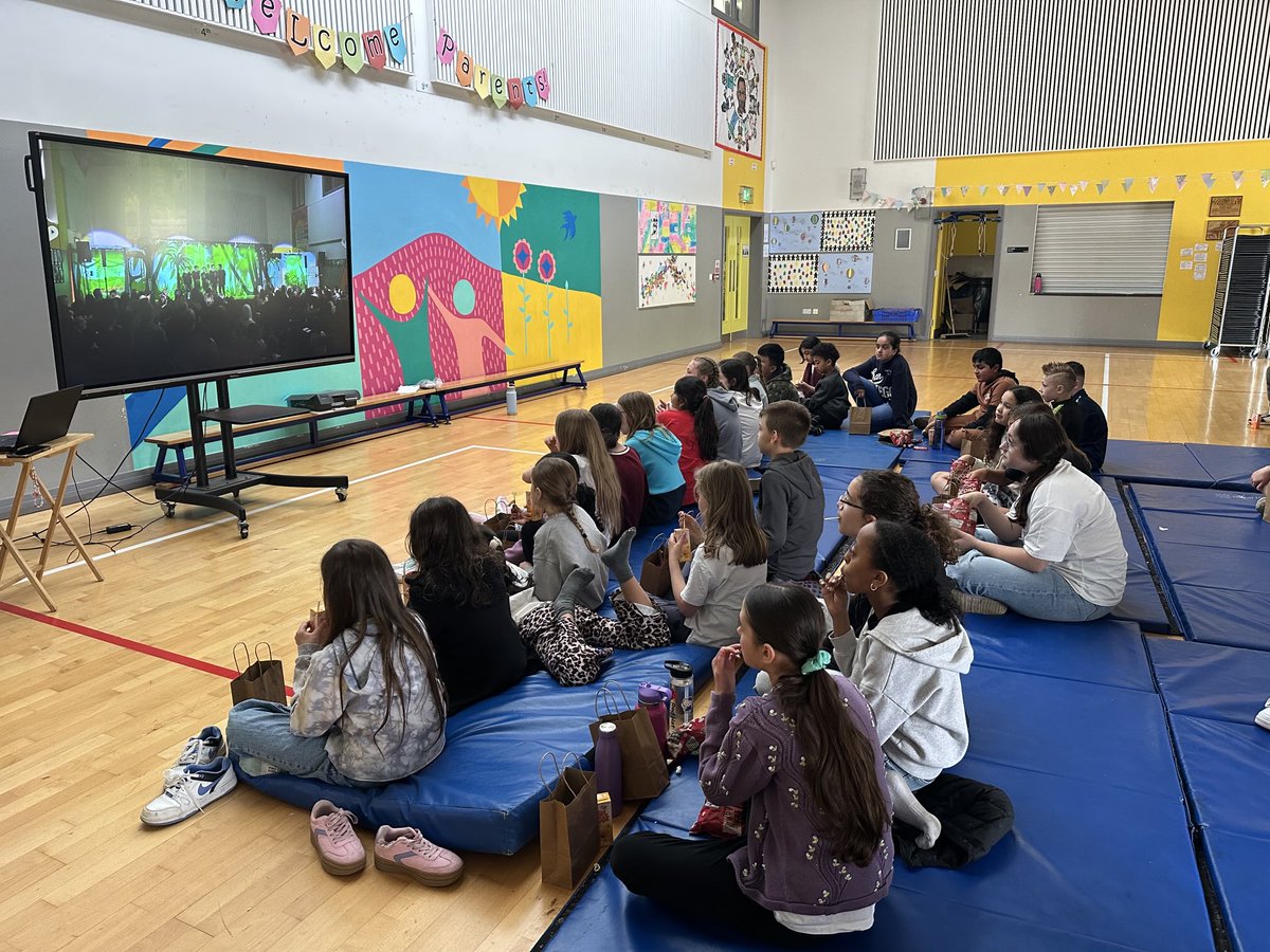 Esker ETNS (@esker_etns) on Twitter photo We had the best time at our Jungle Book screening in the hall today! 🌴 🍿 Well done to the amazing cast & crew! 🎭 🎶 <a href="/EducateTogether/">Educate Together</a> We had the best time at our Jungle Book screening in the hall today! 🌴 🍿 Well done to the amazing cast & crew! 🎭 🎶 <a href="/EducateTogether/">Educate Together</a>