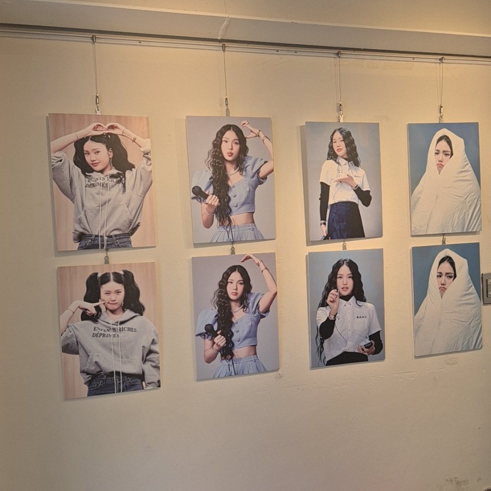 mimi_serim's tweet photo. #take_a_memory
#10년차연애중
#미미 #MIMI #오마이걸
미미생카!!! 너무 이쁘게 꾸며져있어서 사진 왕창 찍었네여~ 특전도 너무 이쁘고 컵홀더 너무 귀엽쟈나요
사진 하나하나 너무 소중한 사진들
재밌게 구경했습니당~~ https://t.co/Ps9C6J2Tfh