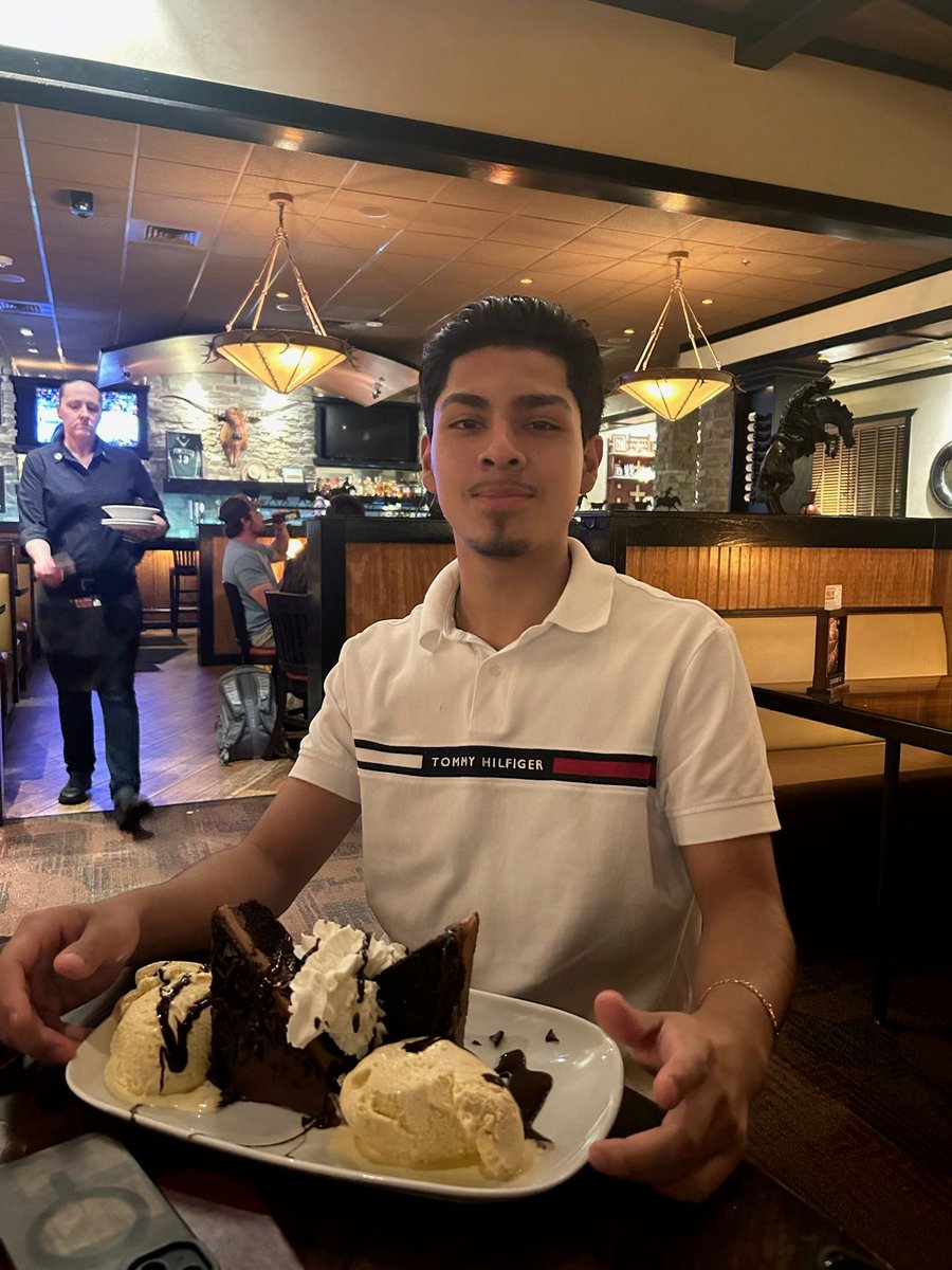 Paola De Avila tweet media