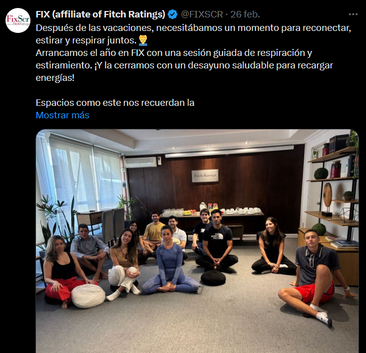 jaendie's tweet photo. @NieveJuancito @Crappyfork @FIXSCR Juancito estaba boludeando con el yoga en vez de mirar los números https://t.co/QPgcwuxYHW