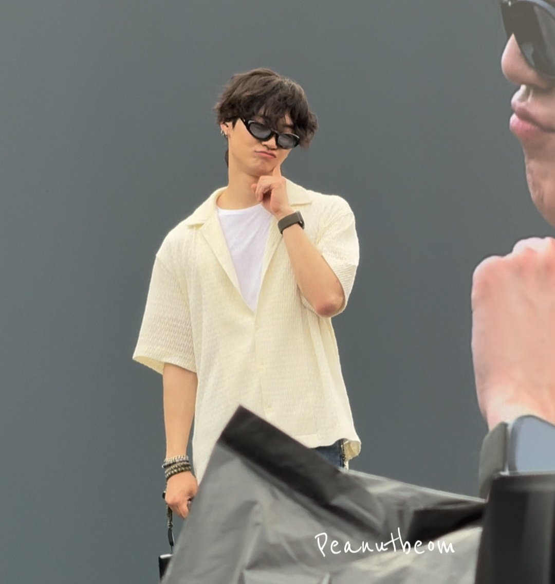 coconutverbena's tweet photo. super aegyo cutie 

cr momo 
#JAYB #GOT7_NESTFESTinBKK_Day1 https://t.co/3WvLF9s7k1