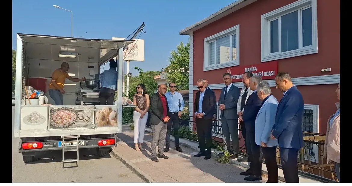 Görevi Başında şehit edilen #VeterinerHekim Volkan Lale’nin vefatının 3. Sene-i deviyesinde, Odamız Kurucu Başkanı Dr Recep Kazancı ve Ebediyete irtihal eden tüm Meslektaşlarımız için lokma hayrı düzenleyerek rahmet, minnet ve şükranla yâd ettik.