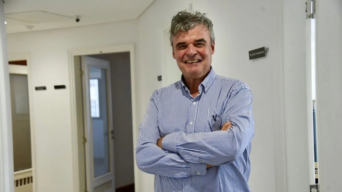🗣 "Javier Moreira es un periodista acreditado por CONMEBOL. Deslindamos total responsabilidad del club con la audición Pasión Tricolor. Ni lo escuché, creo que dijo macacos, una cosa muy cortita".

➡ Javier Gomensoro en La Mañana del Fútbol @elespectadoruy

📻 810 AM · 92.5 FM
