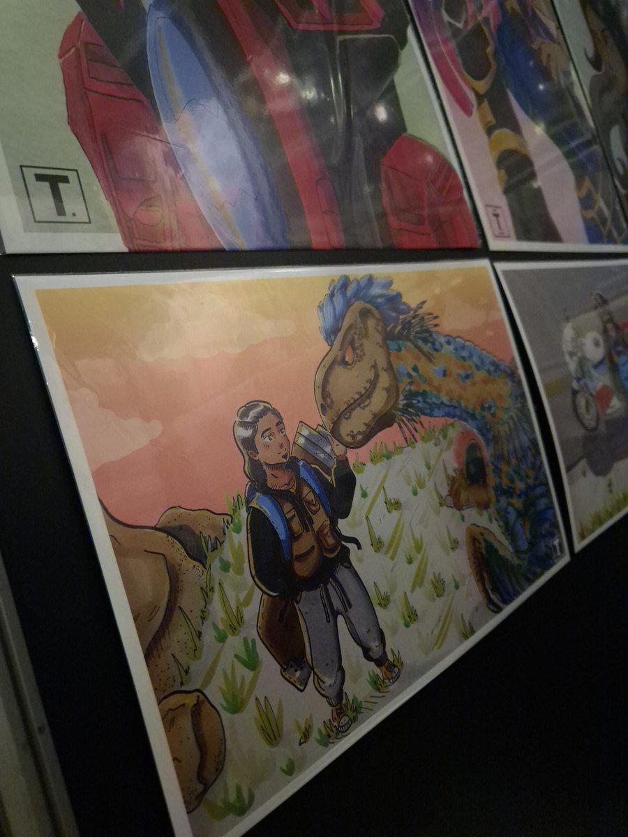 day 2 of <a href="/ComicConCPT/">Comic Con Cape Town</a> with <a href="/ArtByTeee/">Trap T.</a>!

look, issa fluffy dinosaur 🥺

#ComicConCapeTown #CCCT2025