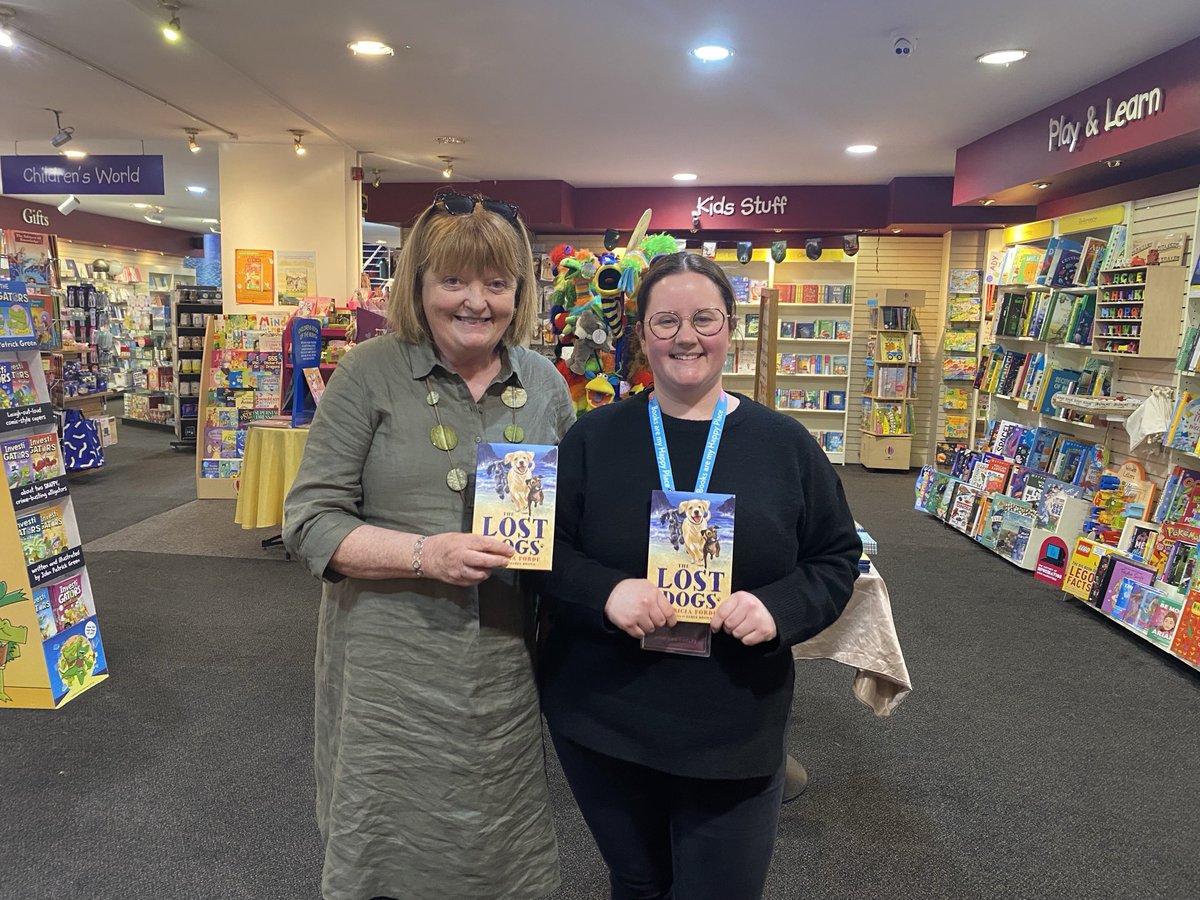 Signing copies of The Lost Dogs at The Book Centre, Wexford. Aided and abetted by the lovely Amy. ⁦@publishinguclan⁩