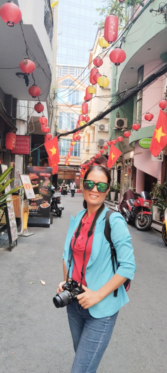 SocratesI's tweet image. Been living in Vietnam again for a year now. Can get plenty of thinking time. Full summer now so 36 C every day. #writing #viet