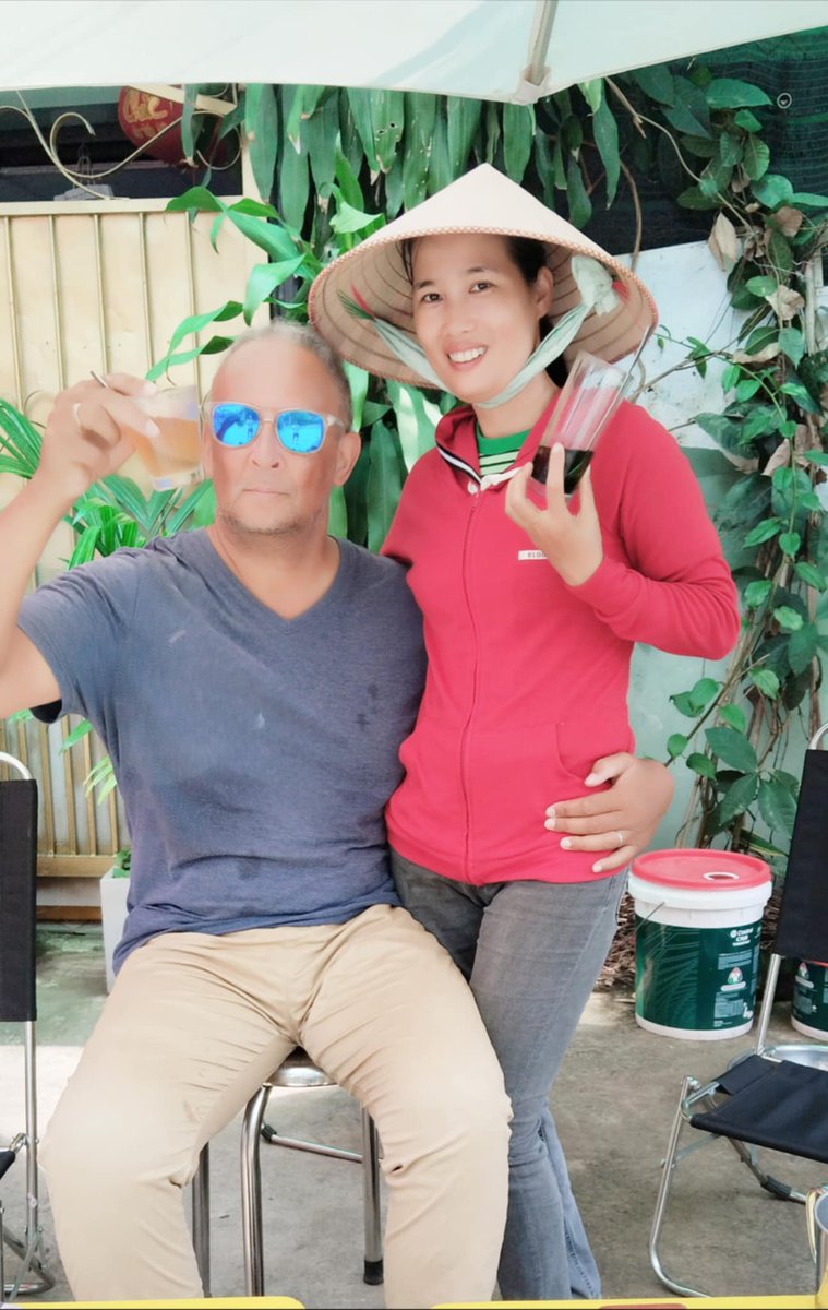 SocratesI's tweet image. Been living in Vietnam again for a year now. Can get plenty of thinking time. Full summer now so 36 C every day. #writing #viet