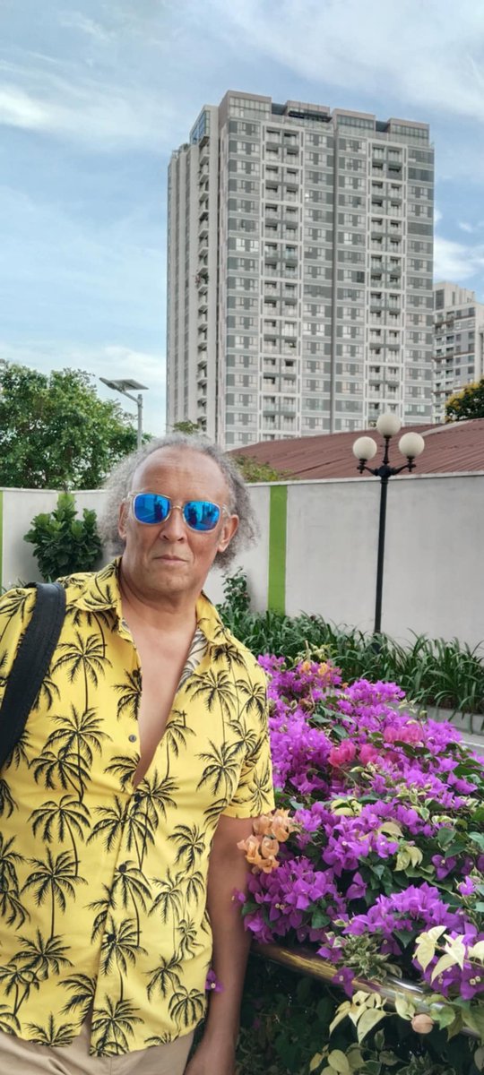 SocratesI's tweet image. Been living in Vietnam again for a year now. Can get plenty of thinking time. Full summer now so 36 C every day. #writing #viet