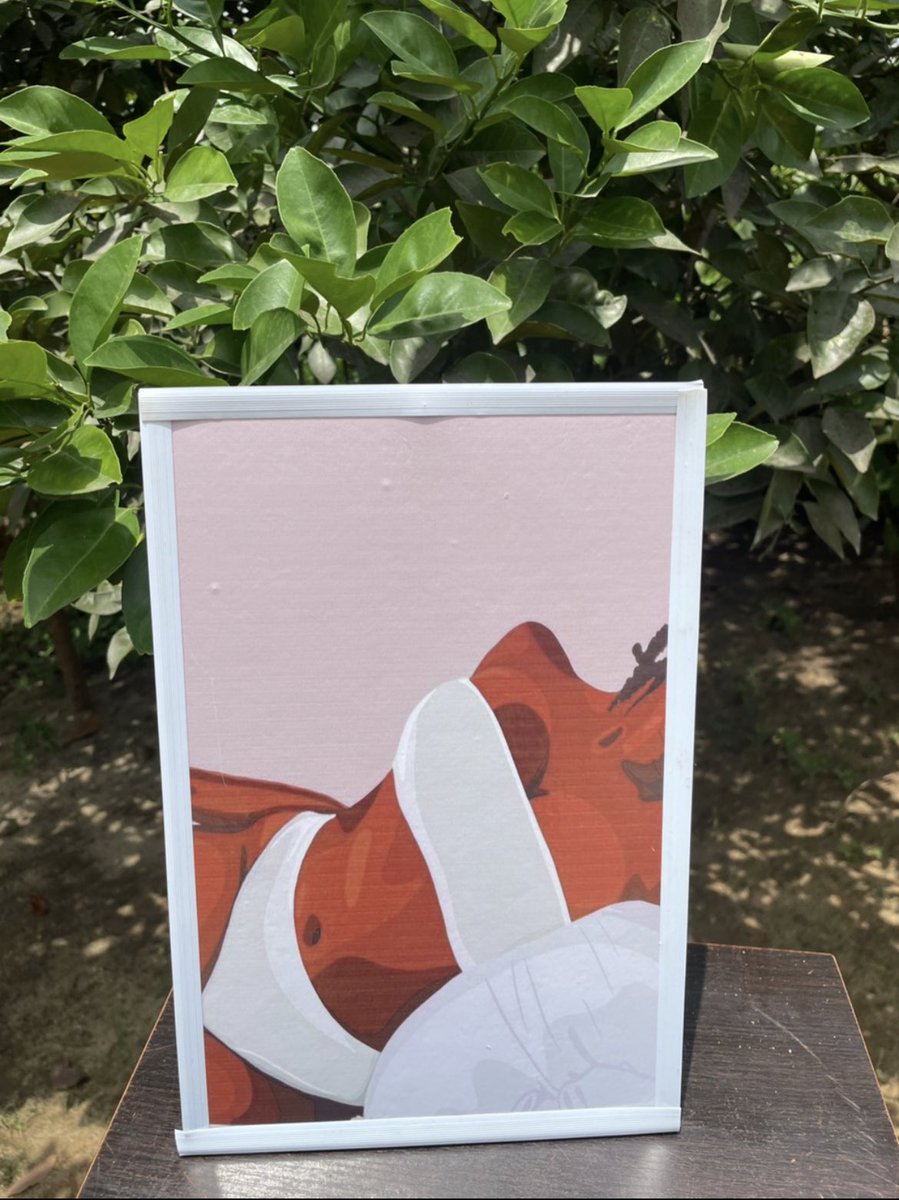 FarmPikin's tweet image. Transform your space with sleek, custom acrylic frames! From minimalist chic to bold statement pieces, we’ve got your memories covered. DM us to order yours today! #AcrylicFrames #HomeDecor"