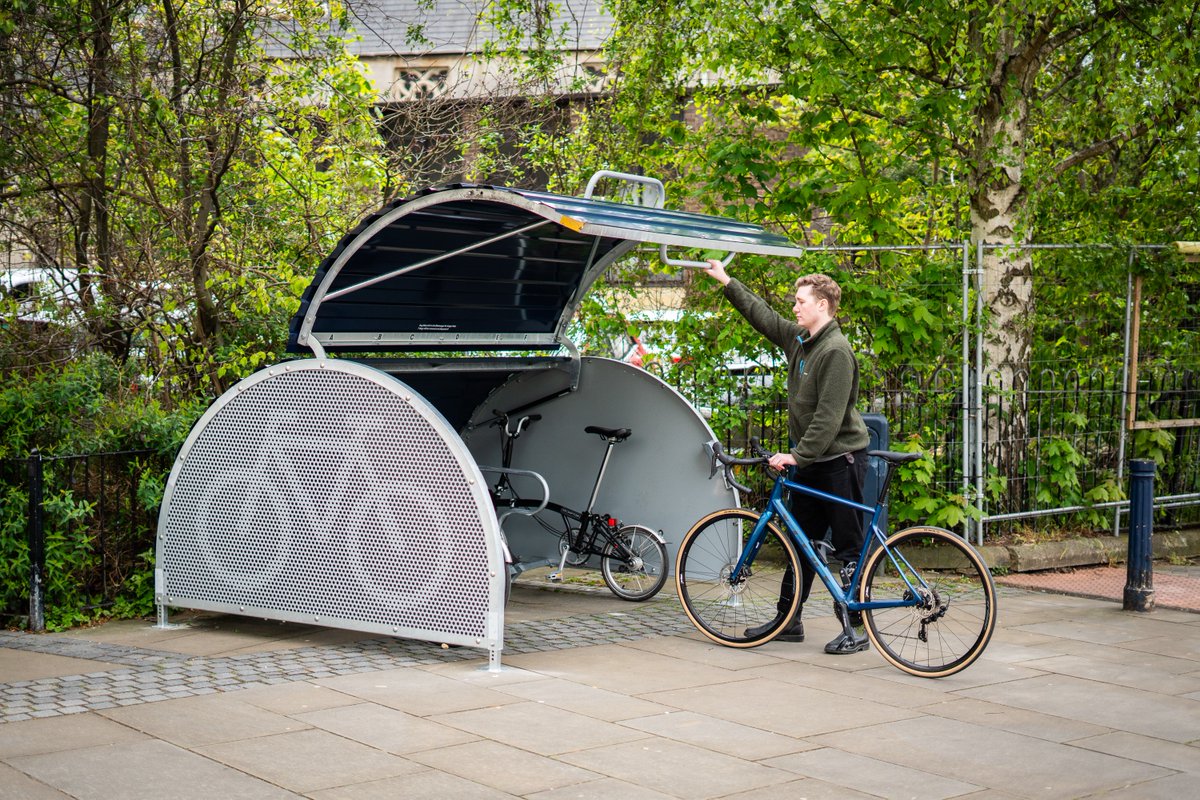cyclehoop's tweet image. 🚲 #Swansea, we’re here! We’re thrilled to have been selected to deliver secure cycle parking across Swansea — supporting the city’s ambition to make active travel a natural part of daily life.
Diolch, Swansea — we can’t wait to get started! @swanseacouncil