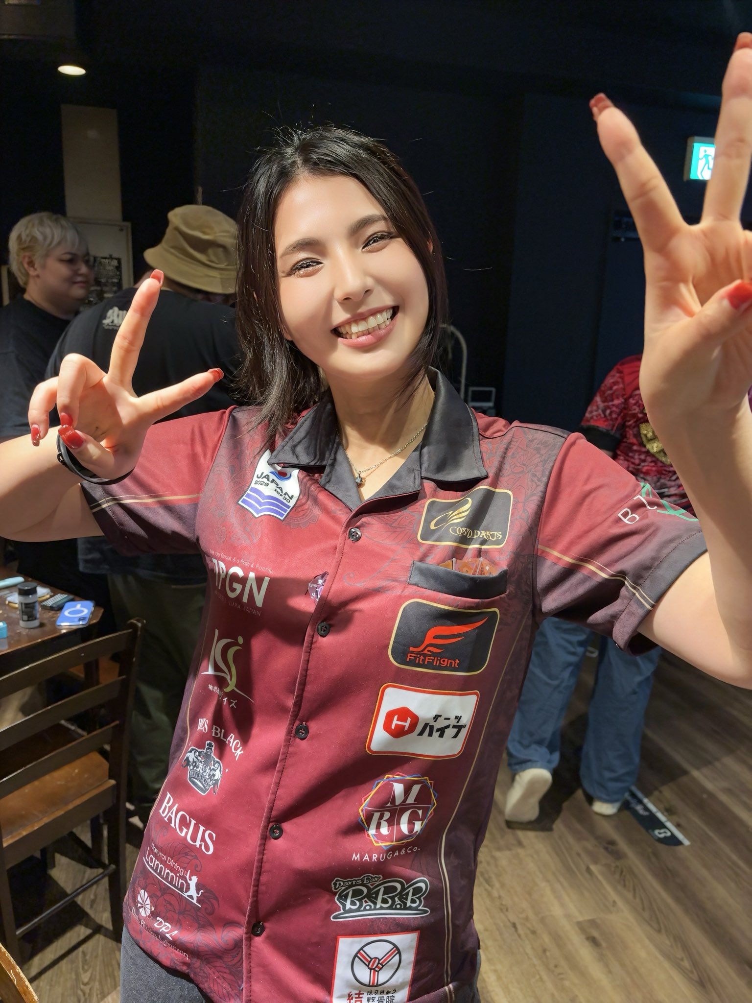 激レア 小宮山亜美 ダーツハイブ オフィシャルプレイヤー ダーツ