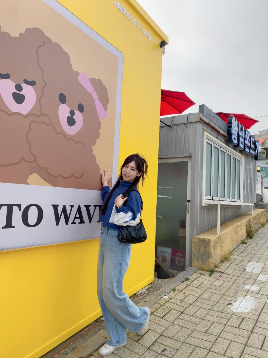 may25sweet's tweet photo. 毎年恒例のお誕生日ツイートね🎂
わたくし、31歳になりました✌️🩷今年も元気にお誕生日出勤しました💃今年から色々環境も変わり(仕事)営業職→インテリア関係の仕事をして会社に貢献してます(のつもり)🥳毎年毎年お誕生日おめでとうツイート、メッセージありがとうございます‼️あと数日で娘は8歳です😌 https://t.co/MmD4ysXtjX