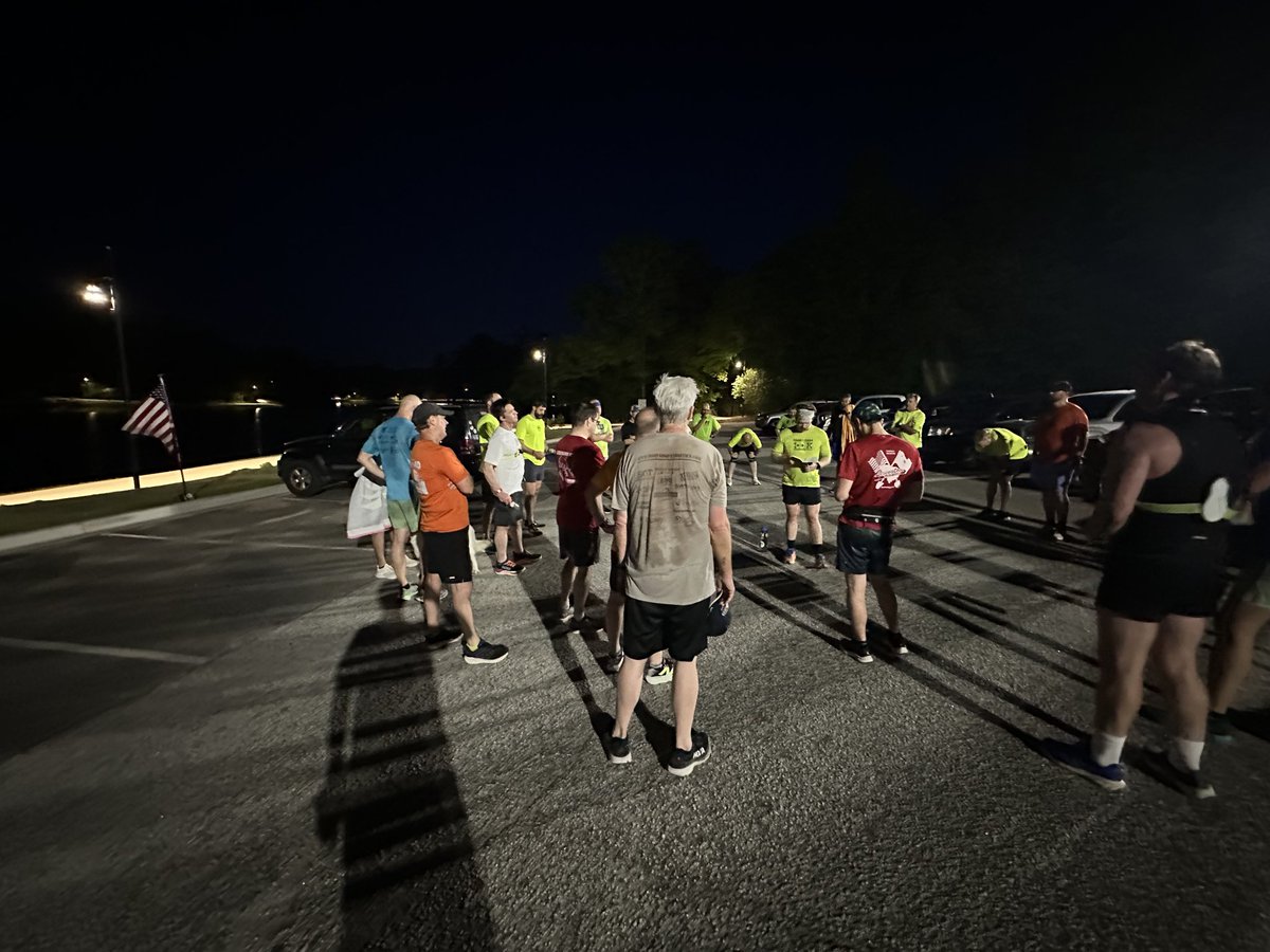 F3LexSC's tweet image. 36+ish PAX at this morning's Runvergence! Great seeing everyone, good fellowship and an even better. 

DEVO from @F3BooBoo on God at work in our hearts. 

See y'all next month!