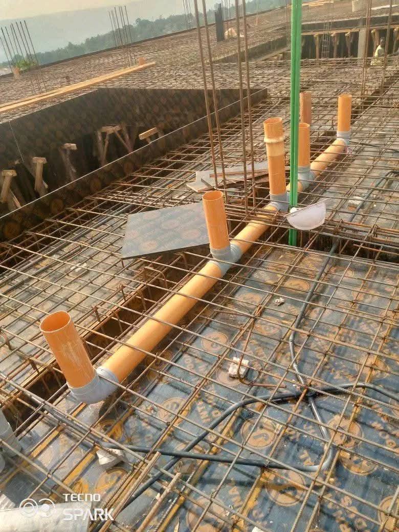 'Interference of plumbing provisions on structural elements' should be taught as a practical course in undergraduate civil engineering. Iko shida huku nje😅
