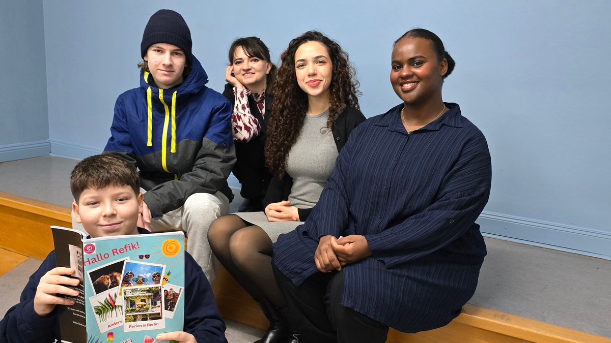 Die Schulzeitung der Kreuzberger Refik-Veseli-Schule #Xhain gewinnt Sonderpreis vom <a href="/jugendnetz_bln/">jugendnetz.berlin</a>  für ihre herausragende Online-Präsenz in Höhe von 200 Euro!
▶️berlin.de/ba-friedrichsh…