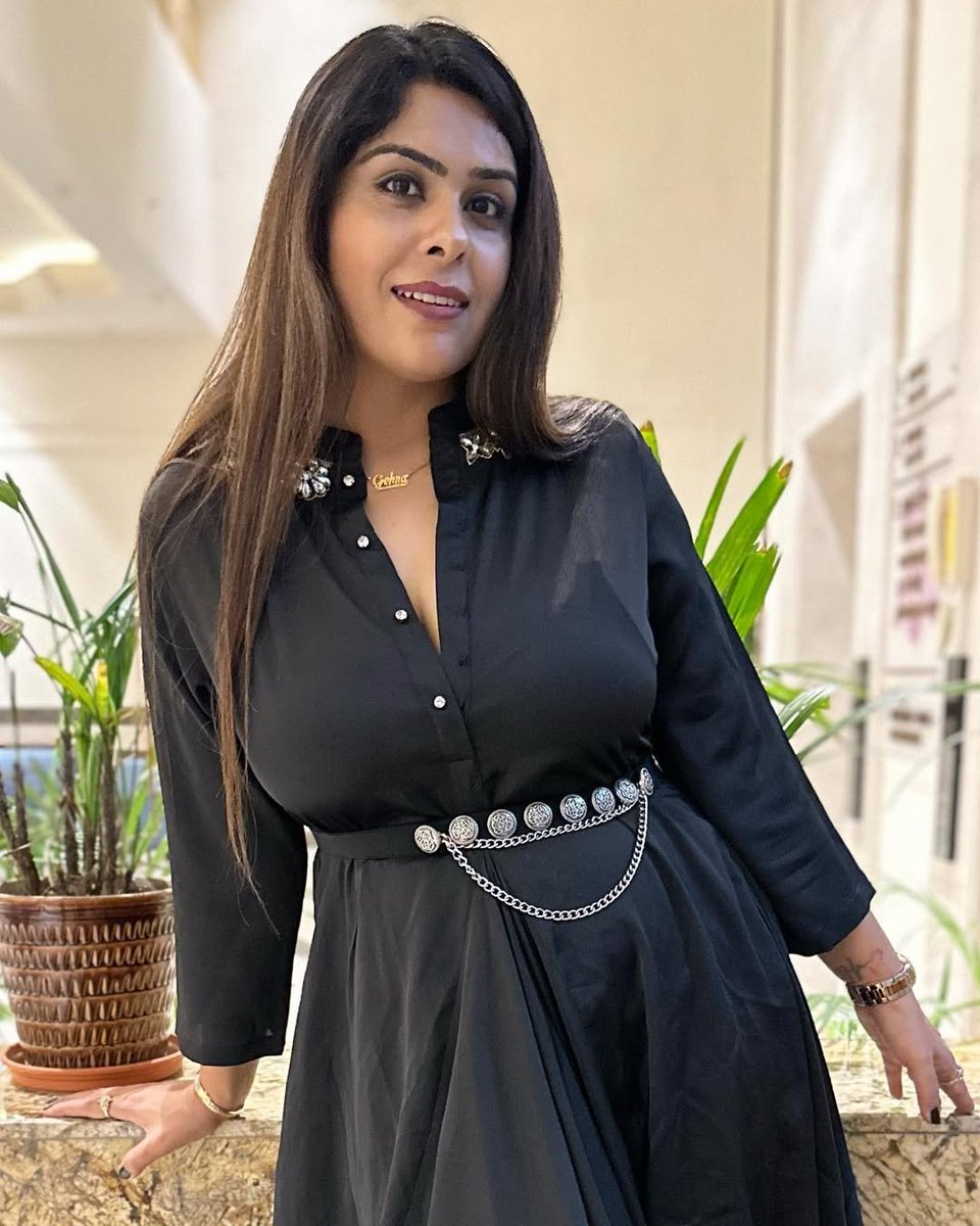 BajajGehna's tweet photo. Keep taking time for yourself, until you’re you again !
.
.
#gehna #gehnabajaj #singer #performer #bajajgehna #ambala #twincity #palacehaveli #regenta #cityvillas https://t.co/8B7StkLhfQ
