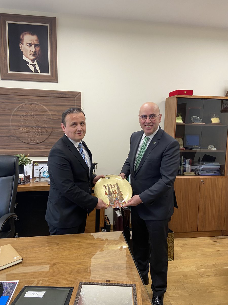 Başkanımız Sn. Temel Yaz,  Başkan Yardımcımız Sn. İskender Albayrak, YK üyelerimiz Sn. Remzi Karadere, Sn. Hayrettin Dereli ve Genel Sekreterimiz Sn. Çağlar Tanın OGM İzin ve İrtifak Daire Başkanı Sn. Aytunç Nane’ye yeni görevini tebrik etmek amacıyla  ziyarette bulundular.