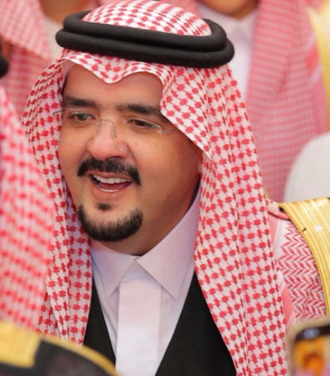 اللهم احفظ أخي الغالي
وأغلى الناس على قلبي
الأمير عبدالعزيز بن فهد بن عبدالعزيز
وارزقه السعادة والتوفيق
وبلّغه ما يتمنى واصرف عنه كل سوء
وبارك له في عمره وعمله وأهله وذريته.
اللهم اجعل أيامه عامرة بذكرك
ولياليه مطمئنة برضاك
واجعل له من كل هم فرجاً
ومن كل ضيق مخرجاً
وبلّغه أعلى