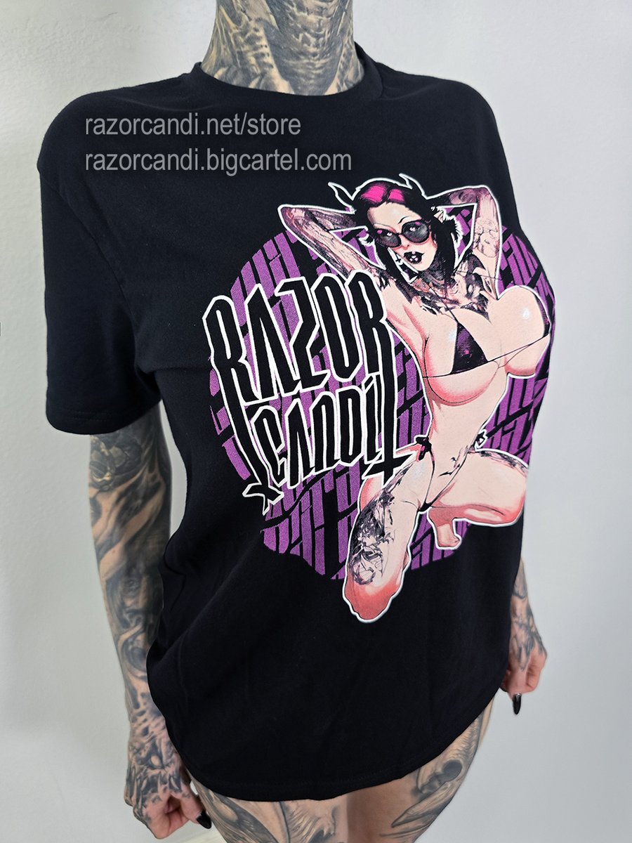 New t-shirt! I decided to use some amazing artwork made by <a href="/Rekks4/">🔞Rekks</a> for this release so make sure to go follow him. details and l!nks to order in comments!