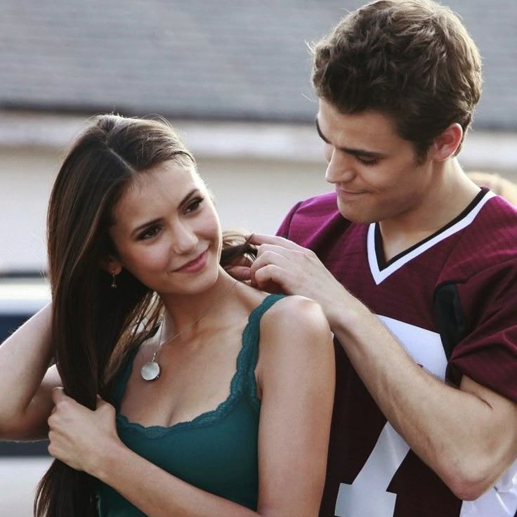ggwlssy's tweet photo. Eu fui uma adolescente the vampire diaries, me respeita https://t.co/zDy6gEfB8J