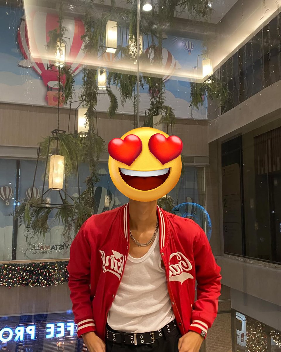 19bigdick's tweet photo. Nobar bareng Yo
#gaybandung #gaycimahi https://t.co/DaTU0k6zE9