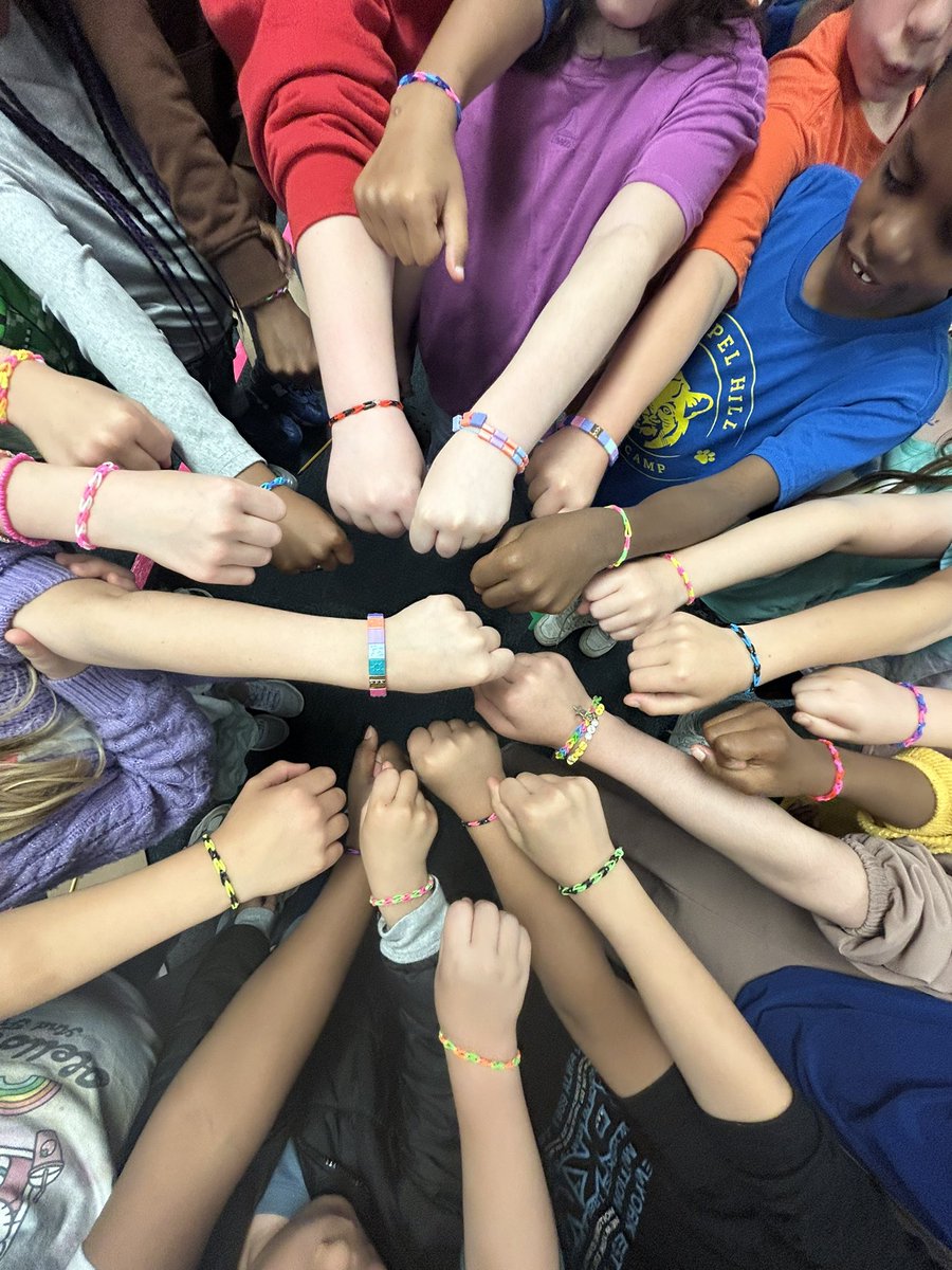 One of my 21 students made enough friendship bracelets so everyone in class received one!  #HappyFriday #thirdgrade #sharethegoodinthisworld <a href="/NKCSchools/">NKC Schools</a> <a href="/ChapelHillNKCSD/">Chapel Hill ES</a>
