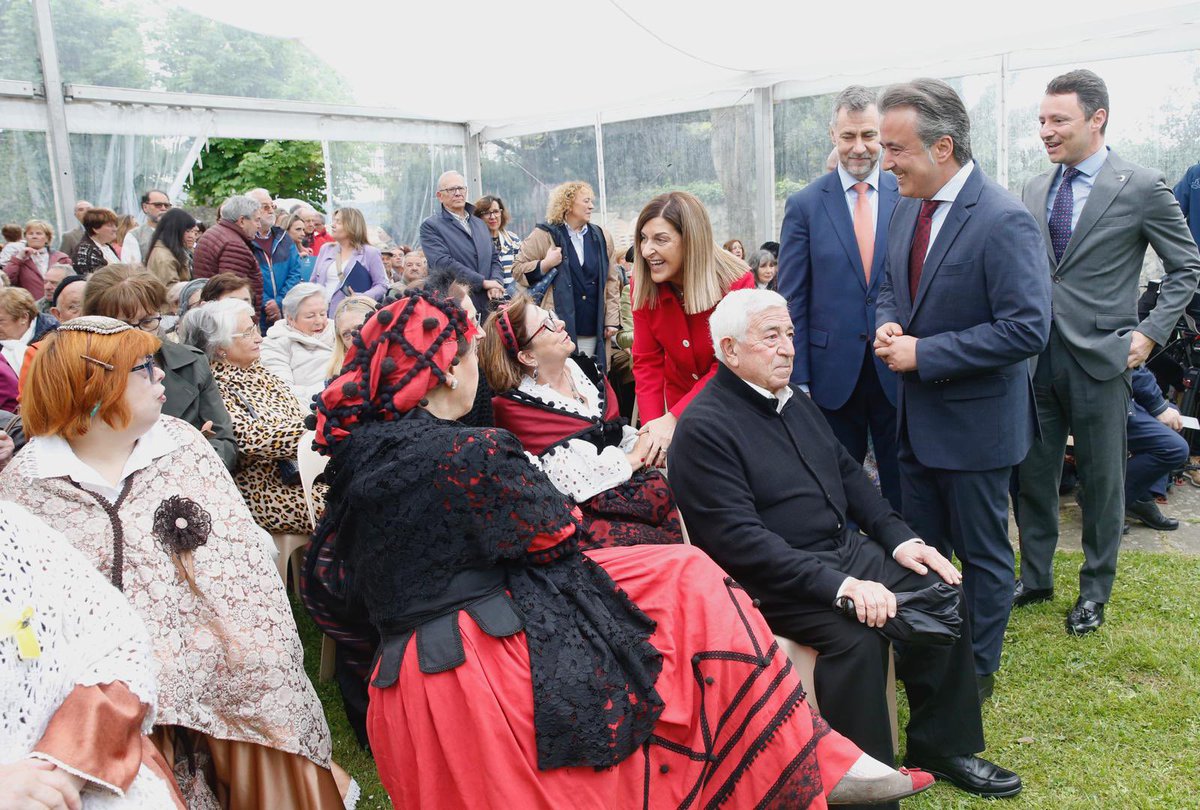 M.J Sáenz de Buruaga tweet media