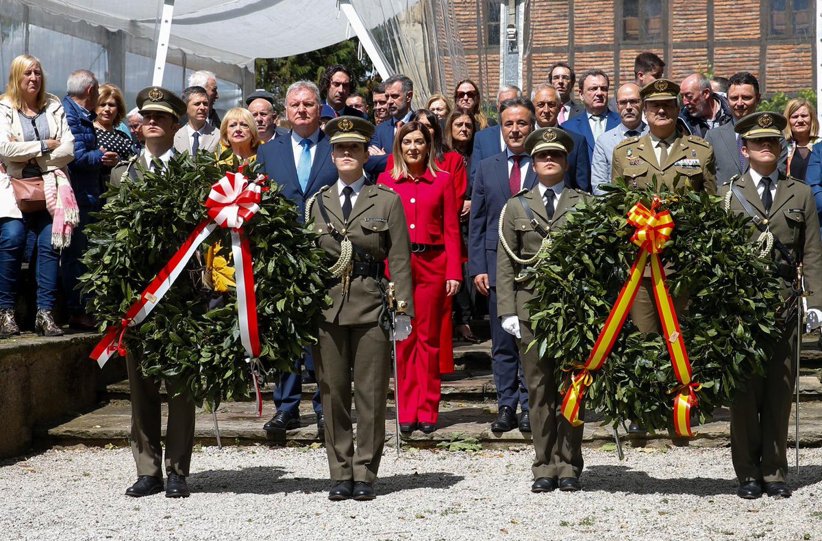 M.J Sáenz de Buruaga tweet media