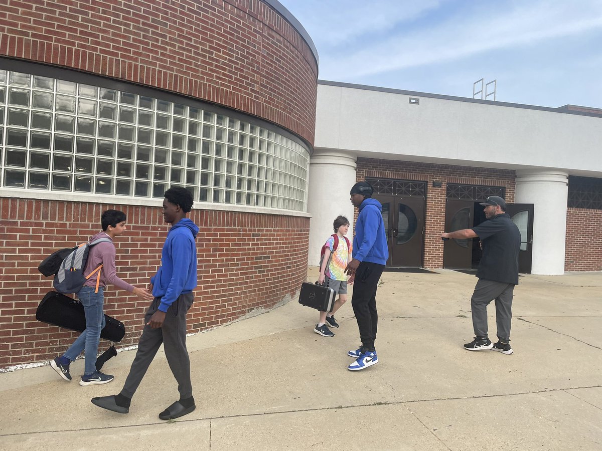 High Five Friday!  Thanks Coach Hardin and his football students for encouraging our Milam students. #TPSD