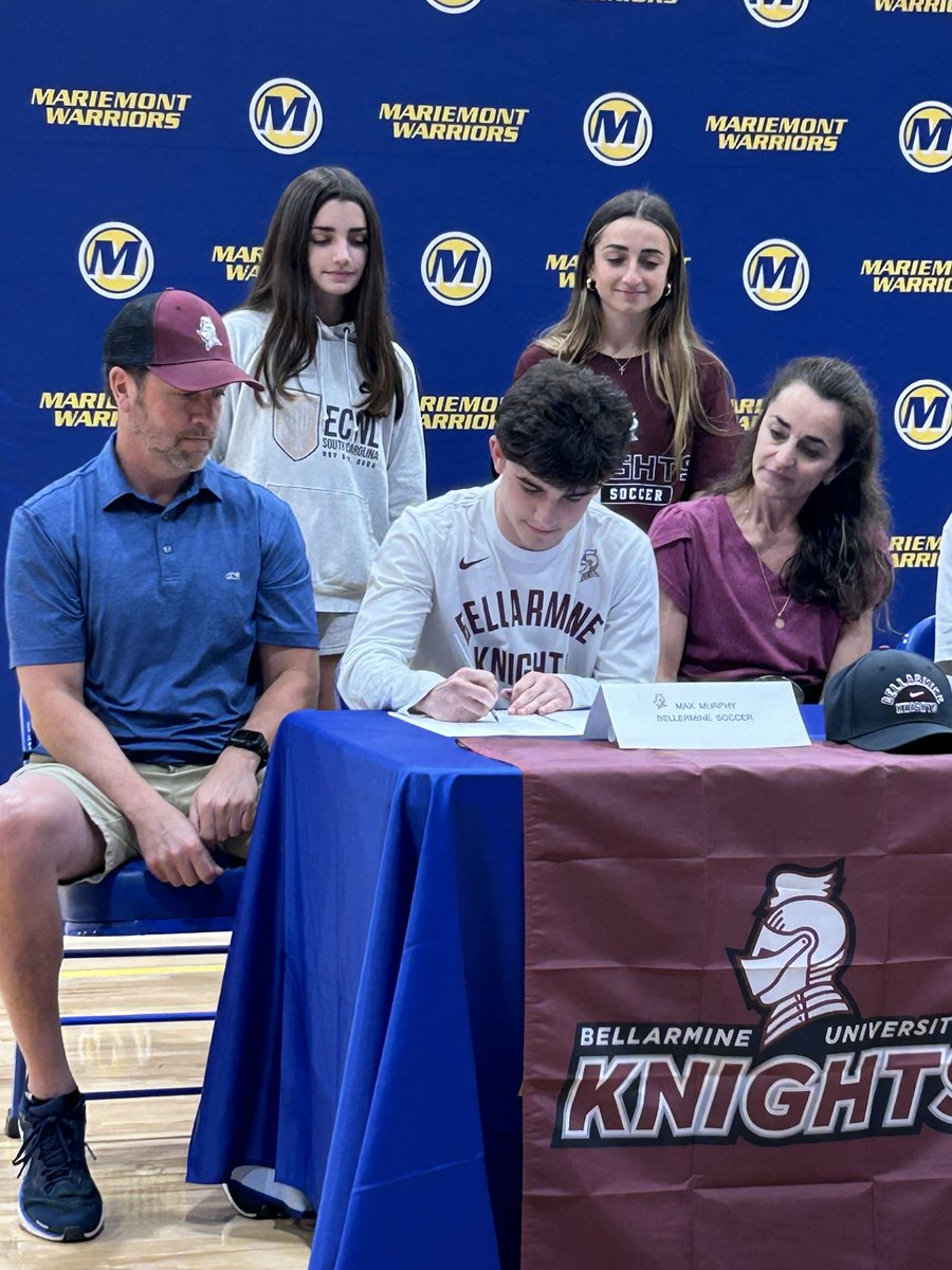 MaxMurphy2006's tweet photo. Thanks to friends, coaches and family for being there for signing day. @BUKnightsMSOC #swordsup https://t.co/FXHAdwY4Y3