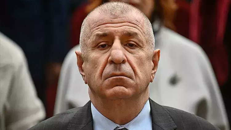 Fatih Erbakan: “Ekrem İmamoğlu ve Ümit Özdağ tutuksuz yargılanmalıdır. 
 
Adam mı öldürdü? Terör örgütü mü kurdu? Kaçacak halleri yok.“