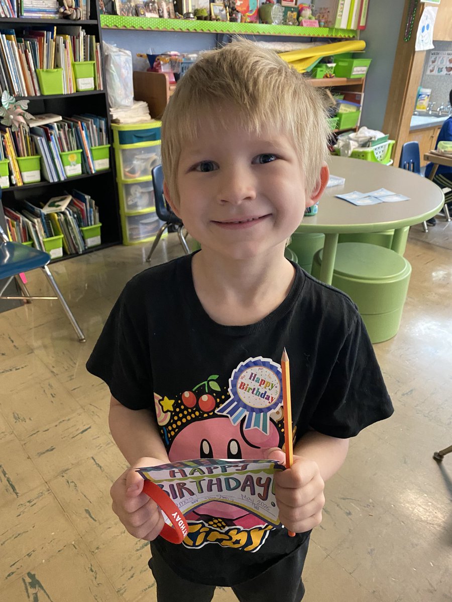 Happy weekend turning 6 James! 💚💛