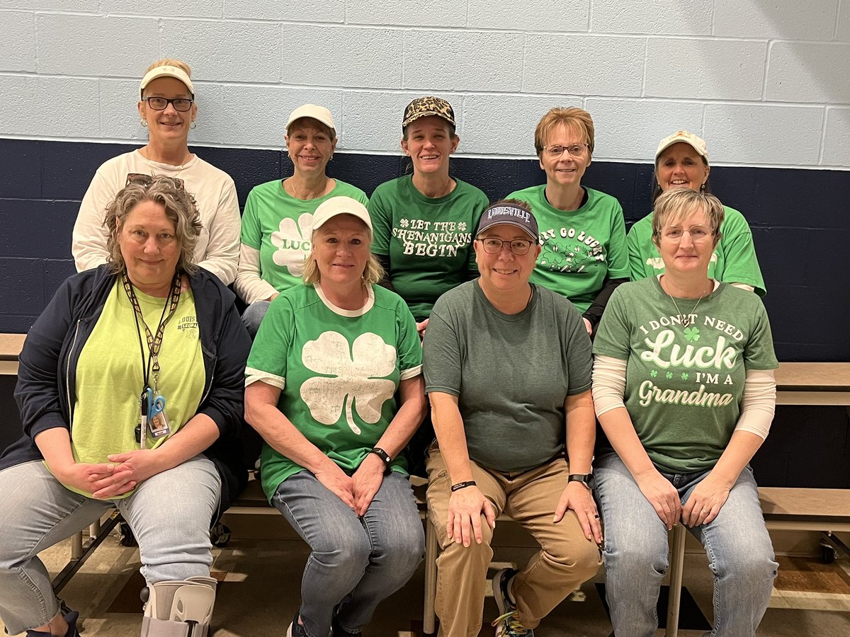 LepsLunchLand's tweet photo. Huge shout out to Louisville School Lunch Heroes!!! Thank you for all you do!!! https://t.co/iUjvtKP38Q