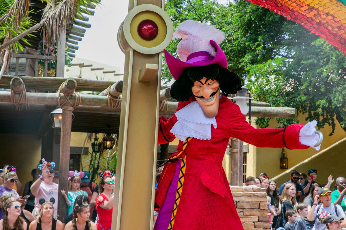 When did Disney villains stop being so villainous? New show suggests they may just be misunderstood apnews.com/article/florid…