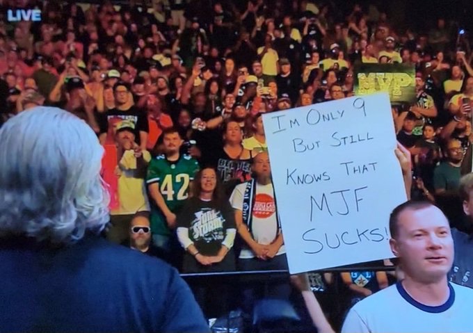 The_MJF's tweet photo. Knows?!? 

What a dumb piece of shit am I right? https://t.co/pUtgLkRsH9