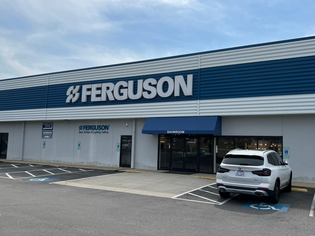 Ferguson Raleigh shines with top-tier lighting expertise, standout service &amp; smart design solutions. A bright spot in the Triangle and a proud Savoy House Lighting partner!

#SavoyShowroomVisits #FergusonRaleigh #SavoyHouseLighting