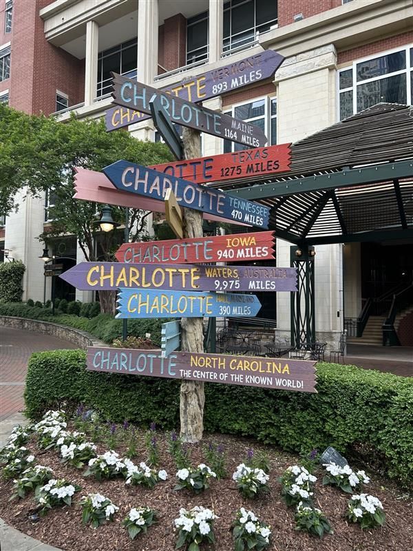 Facilities_NFMT's tweet image. 📢 NFMT 2026 is headed to Charlotte — and we’re loving what this city has to offer! 🏙️

From iconic venues and murals to Uptown energy, green spaces, and even bowling 🎳 — Charlotte is the perfect backdrop for the next evolution of the show.

#NFMT2026 #CharlotteBound