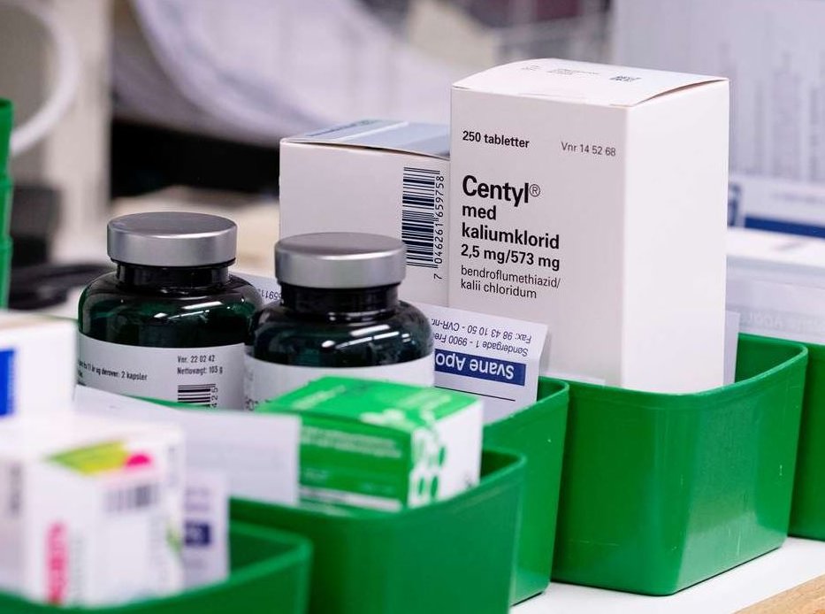 Apotekerforeningen (@apotekerne) on Twitter photo Forbruget af medicin steg i 2024 - men udgifterne til medicintilskud faldt. Se hvorfor og læs hele analysen fra <a href="/Apotekerne/">Apotekerforeningen</a> her: bit.ly/4jXsbfh #sundpol Forbruget af medicin steg i 2024 - men udgifterne til medicintilskud faldt. Se hvorfor og læs hele analysen fra <a href="/Apotekerne/">Apotekerforeningen</a> her: bit.ly/4jXsbfh #sundpol