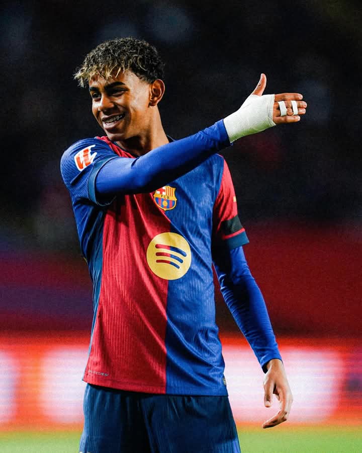 "I don't want to be compared to any other player, the important thing is to improve myself and be better than I was yesterday". Lamine Yamal

Sport STAR TV