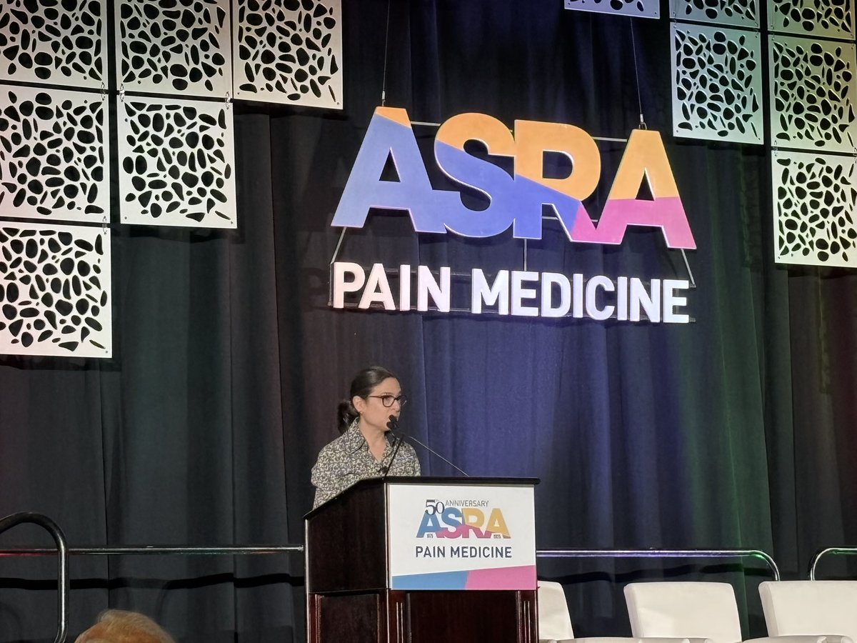 Dr. Vishal Uppal MBBS, FRCA 🇨🇦🇮🇳🏴 (@ropivacaine) on Twitter photo The debate begins! Pro-mixing LA:
<a href="/ESoffin/">Ellen Soffin, MD, PhD</a> makes the case:
💥Ideal mix = fast onset + long duration
💥Concept makes sense—but evidence is still evolving
💥PD properties may differ in low-volume, targeted blocks
💥Decision-support tools can aid safe dosing
#ASRASPRING25 #ASRA50 The debate begins! Pro-mixing LA:
<a href="/ESoffin/">Ellen Soffin, MD, PhD</a> makes the case:
💥Ideal mix = fast onset + long duration
💥Concept makes sense—but evidence is still evolving
💥PD properties may differ in low-volume, targeted blocks
💥Decision-support tools can aid safe dosing
#ASRASPRING25 #ASRA50