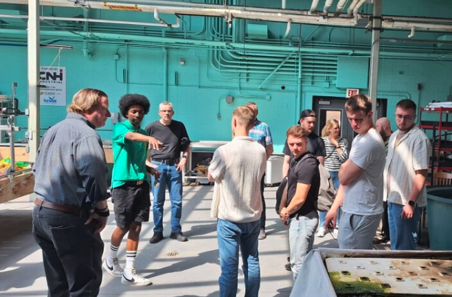 makeitinIL's tweet image. Excited to announce the first apprentice exchange between City Colleges of Chicago-Richard J. Daley College and Berufliche Schule Farmsen in Hamburg! 🌎🤝 Thanks to Chicago High School for Agricultural Sciences for inspiring us! 🌱 #MakeItInIllinois