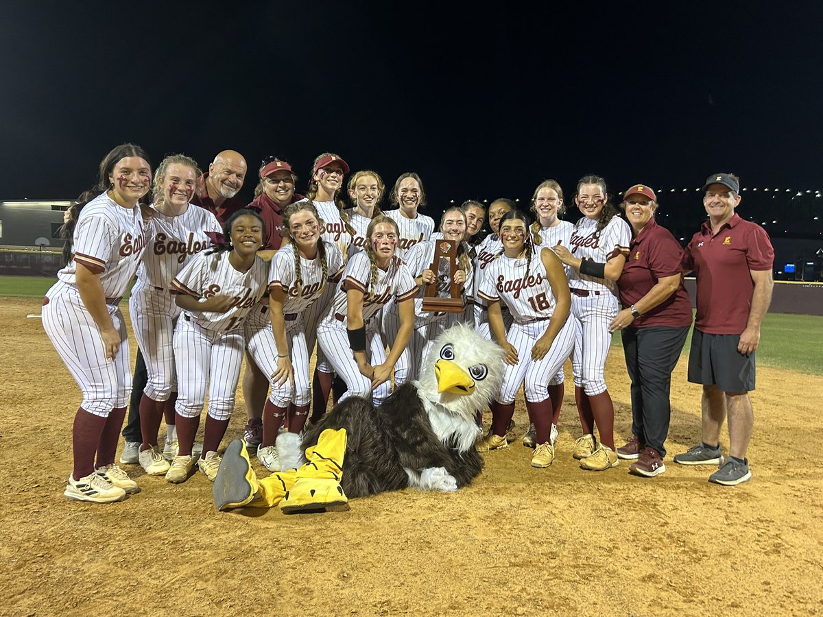 Riley Valent tweet media