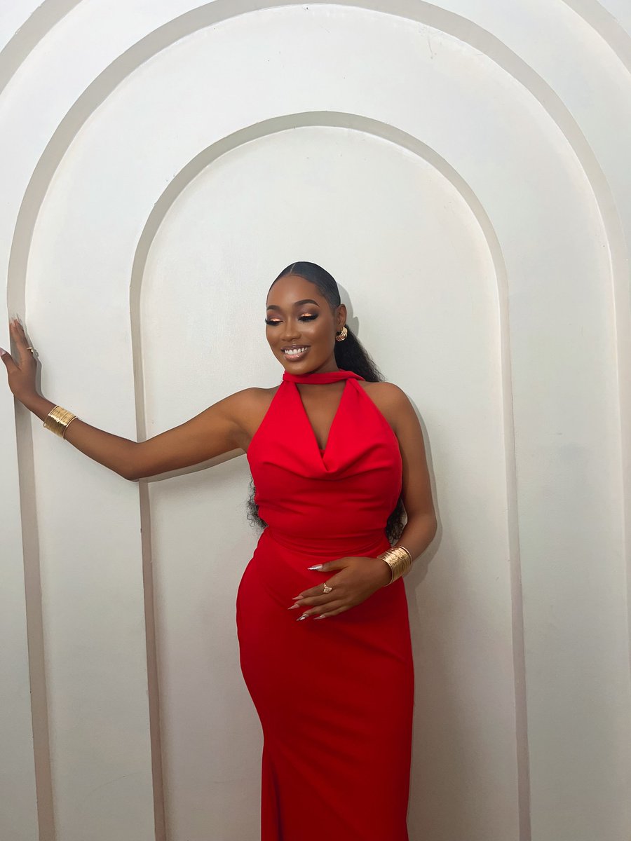 937RhythmFm's tweet photo. IT'S FRIDAY, IT'S FAAJI, IT'S VIBES 💃🔥📻! @iam__CLC    got the vibes pumping on @Rhythm937FM! 🎧🔊 Catch the cruise, hottest jams, and non-stop fun! Let's Faaji our way into the weekend! 🌴💃🔊🎼📻💃

#Rhythm93.7Fm #FaajiFriday #Louie https://t.co/bDtKtg9TWL