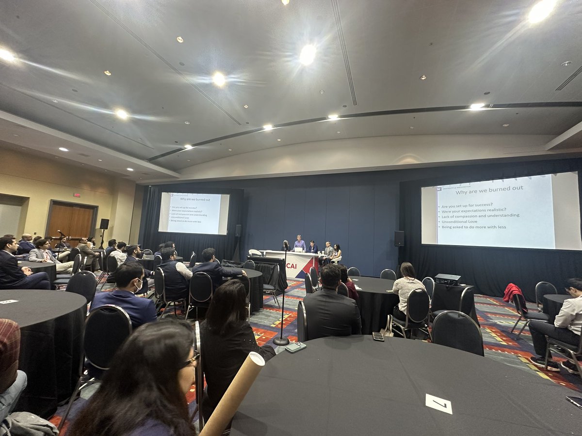 zheng_md's tweet image. Started off #SCAI2025 cases with @lvjulien_md today—honored (and a little relieved!) to hear Drs. @DrBillLombardi , @kimskeldingmd, and Raj call it a very good case. Grateful for the thoughtful feedback from all the attendings here @PedroMDMSc @DrArgyle @RyanMadderMD @SCAI